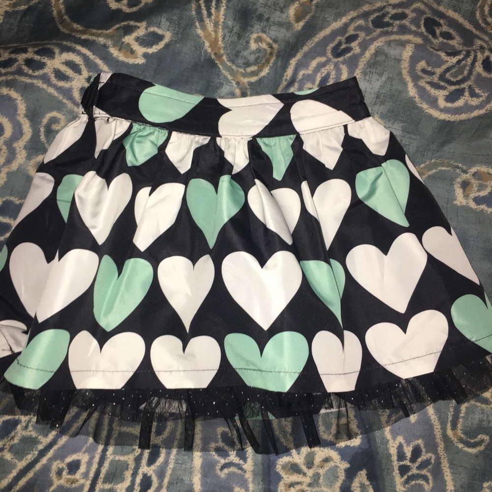 Sonoma girls heart skirt size 5‎